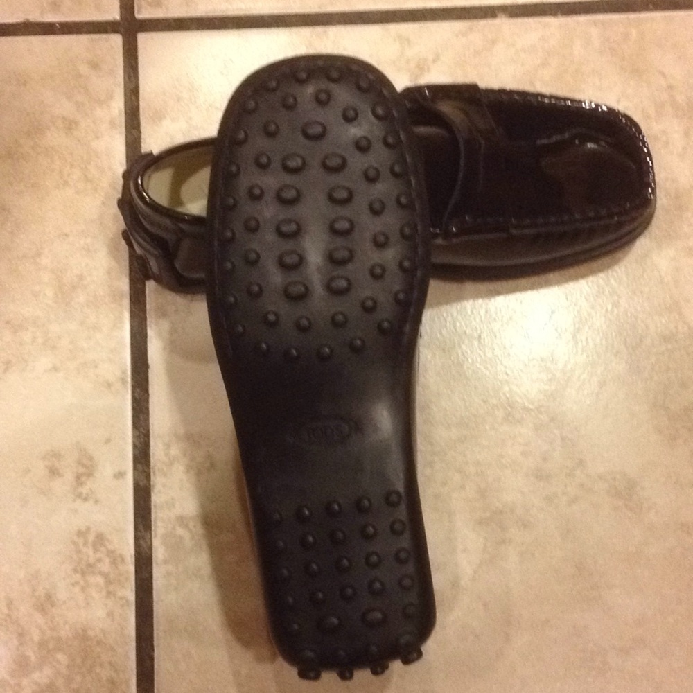 BRAND NEW! Kid's Black Unisex Junior Tod's Loafers - Picture 5 of 8